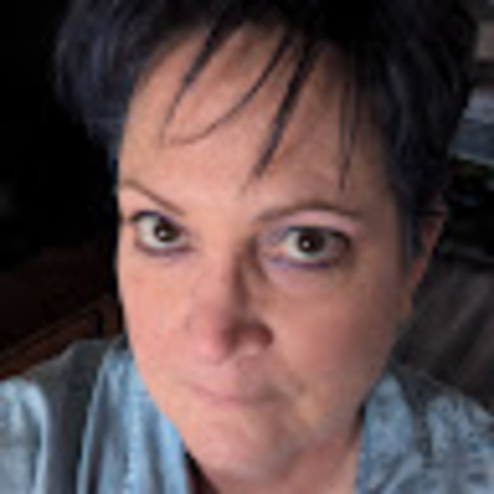 Vintage Glass, Pottery, And Collectibles